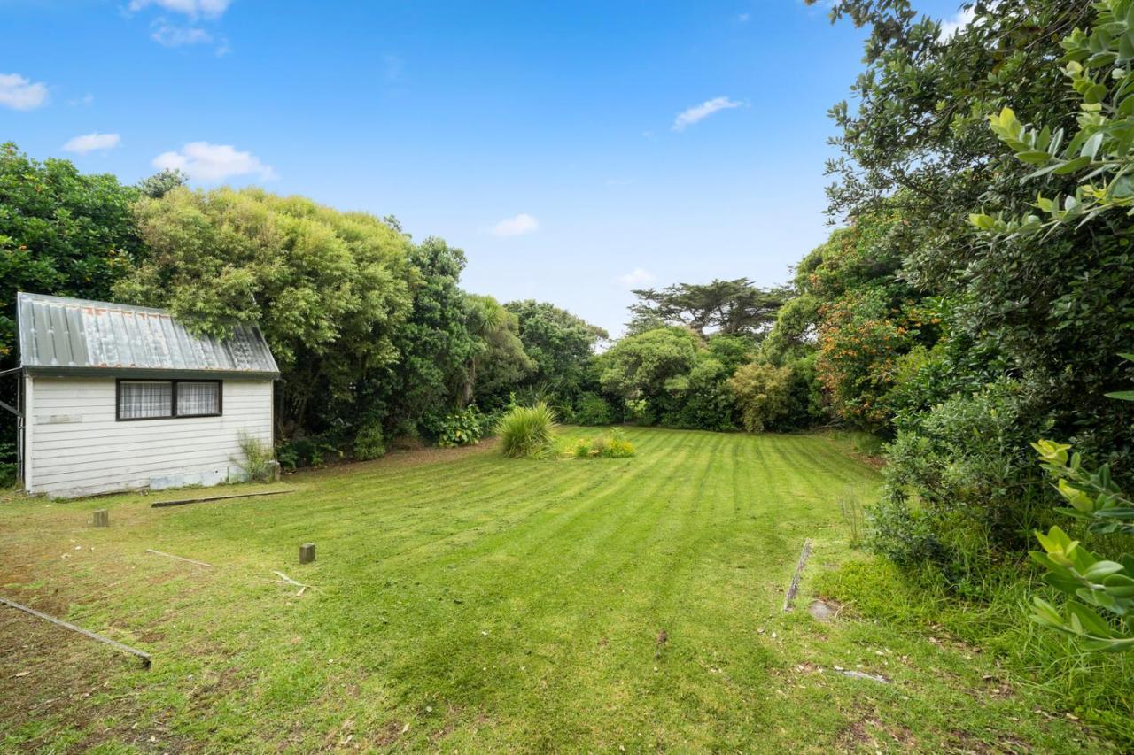 Wharerata - Otaki Beach Holiday Home Buitenkant foto