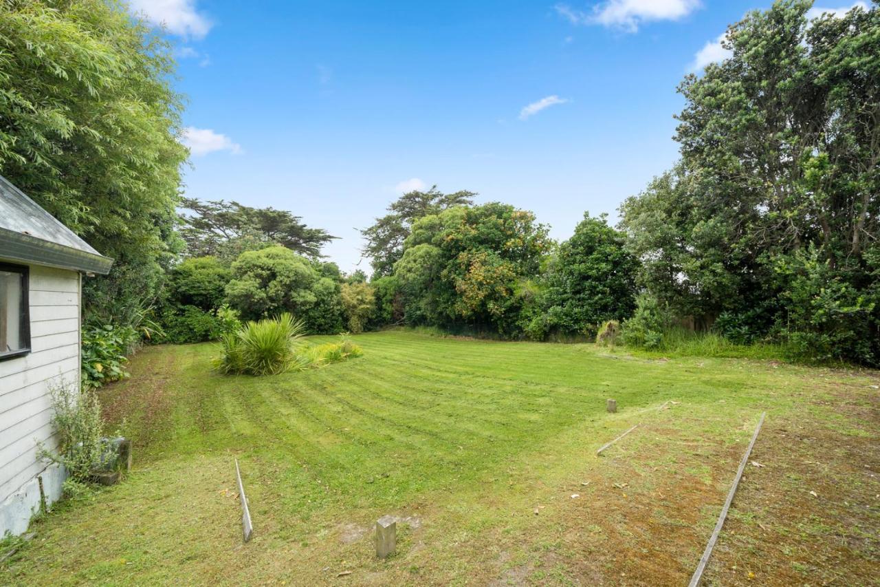 Wharerata - Otaki Beach Holiday Home Buitenkant foto