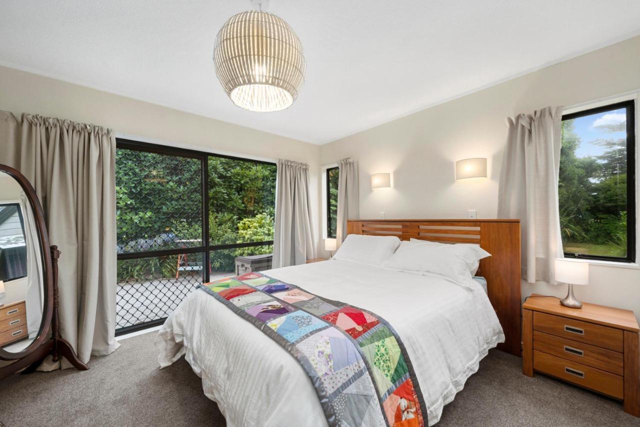 Wharerata - Otaki Beach Holiday Home Buitenkant foto