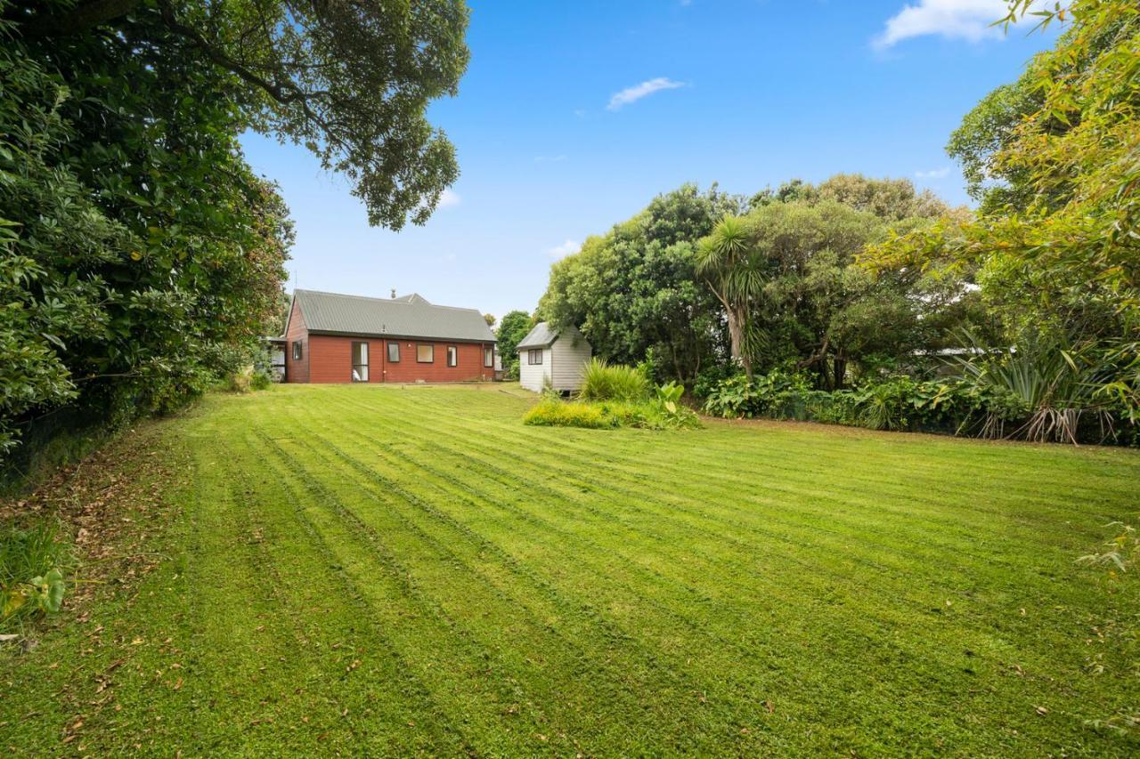 Wharerata - Otaki Beach Holiday Home Buitenkant foto